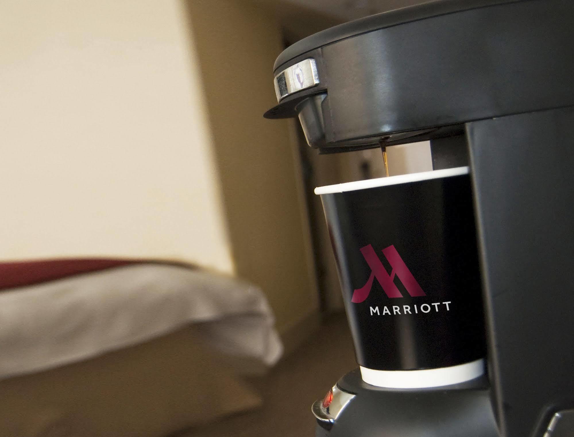 Trumbull Marriott Shelton Exterior foto